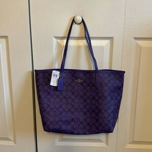 New with tags purple coach signature city tote